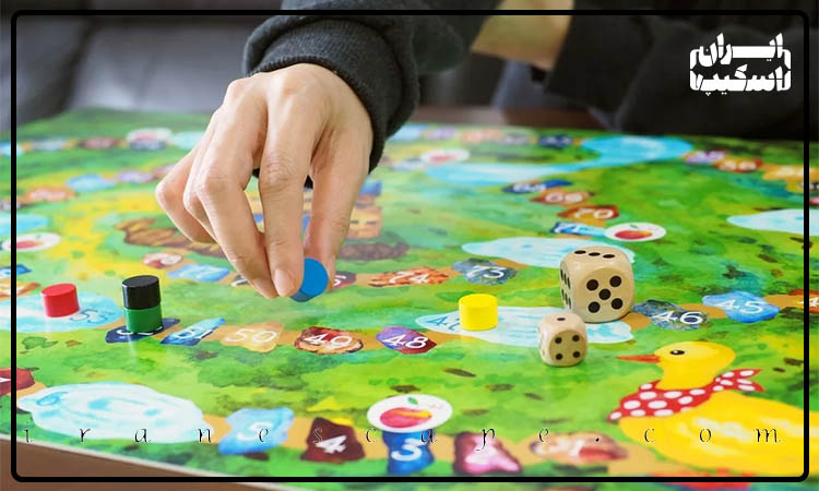 مقایسه تفریحات فکری: شطرنج، اتاق فرار و بازی های رومیزی مدرن 5 مقایسه سطح تعامل اجتماعی در تفریح فکری